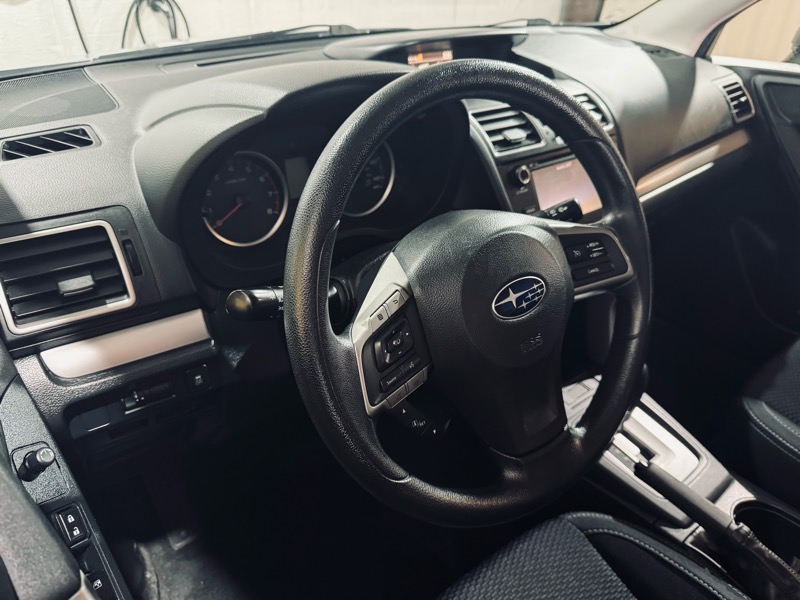 Subaru Forester 2.5i Premium PZEV CVT 2016