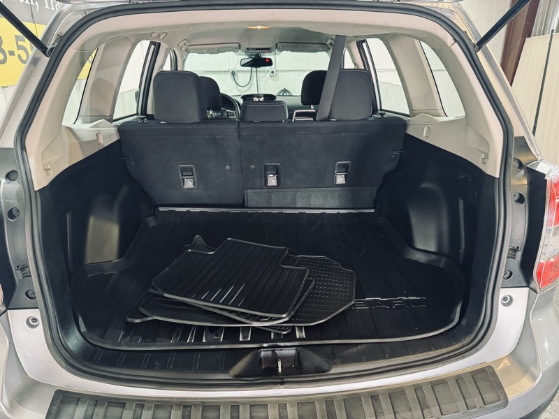 Subaru Forester 2.5i Premium PZEV CVT 2016