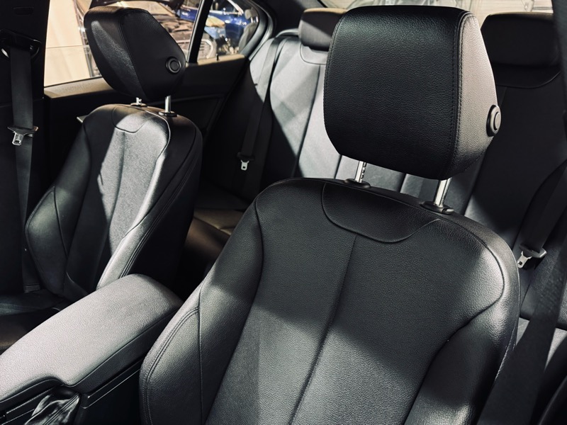 BMW 3-Series 320i xDrive Sedan 2016