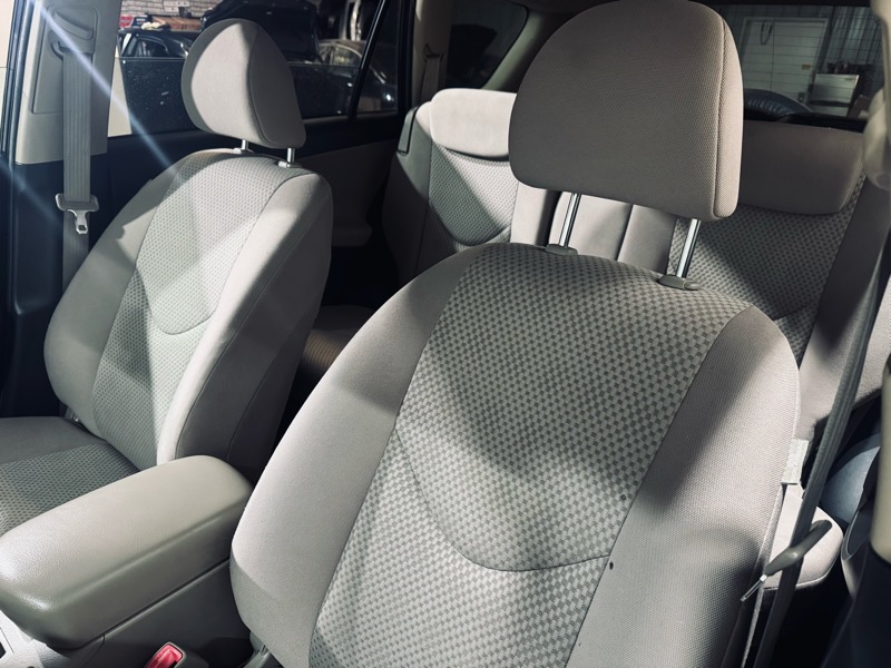 Toyota RAV4 Base 2007