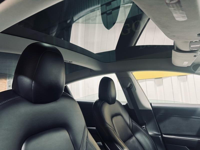 Tesla Model 3 Base 2018