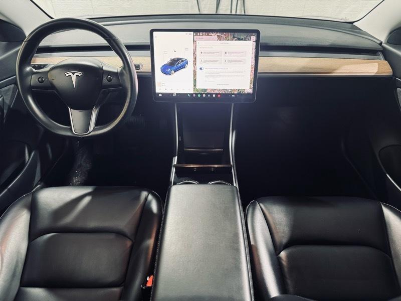 Tesla Model 3 Base 2018