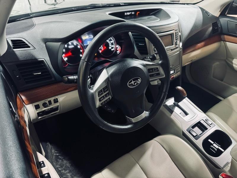 Subaru Outback 2.5i Limited 2014