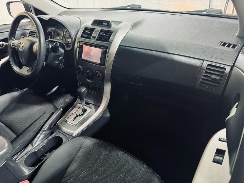 Toyota Corolla S 2013