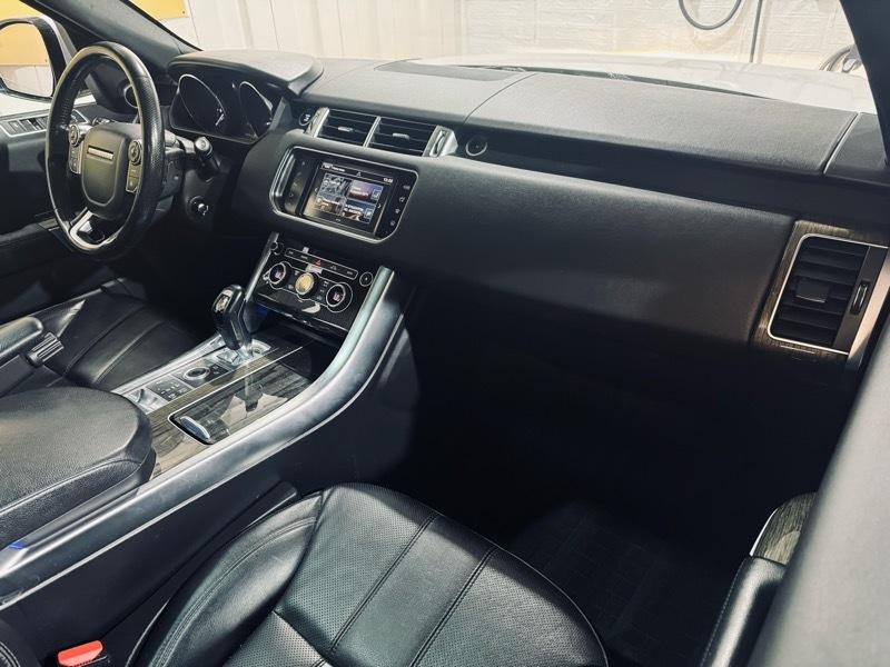 Land Rover Range Rover Sport SE 2016