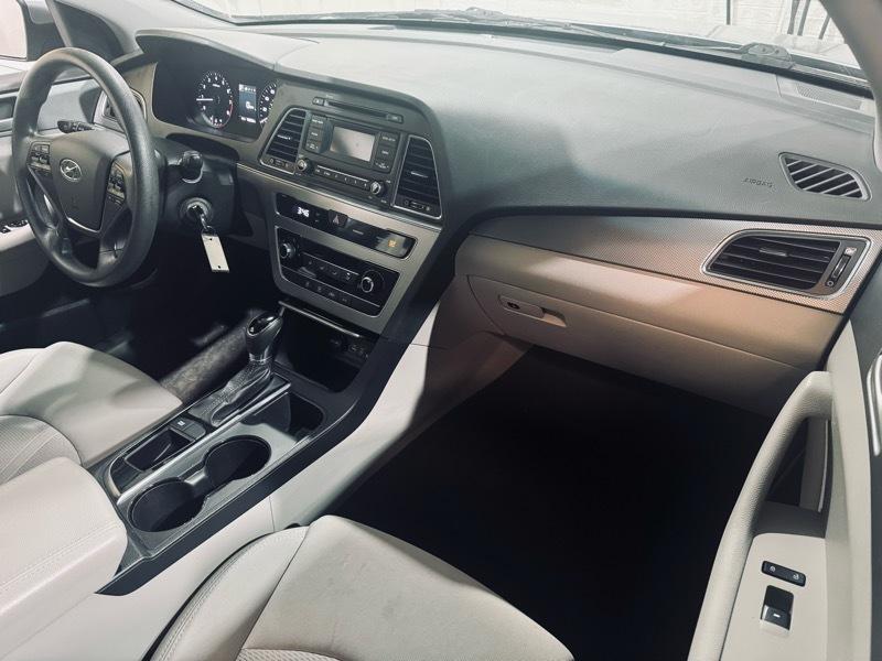 Hyundai Sonata SE 2016