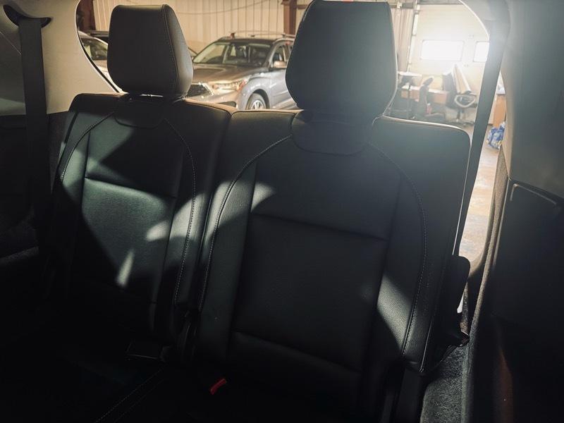 Acura MDX SH-AWD 9-Spd AT w/Tech Package 2020