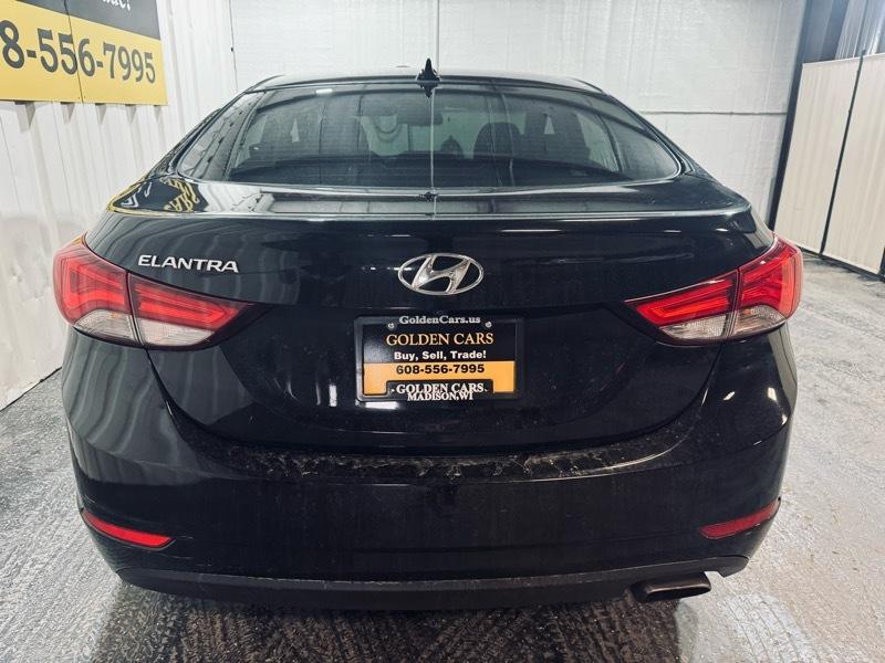 Hyundai Elantra SE 2016