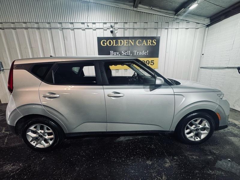 Kia Soul LX 2020