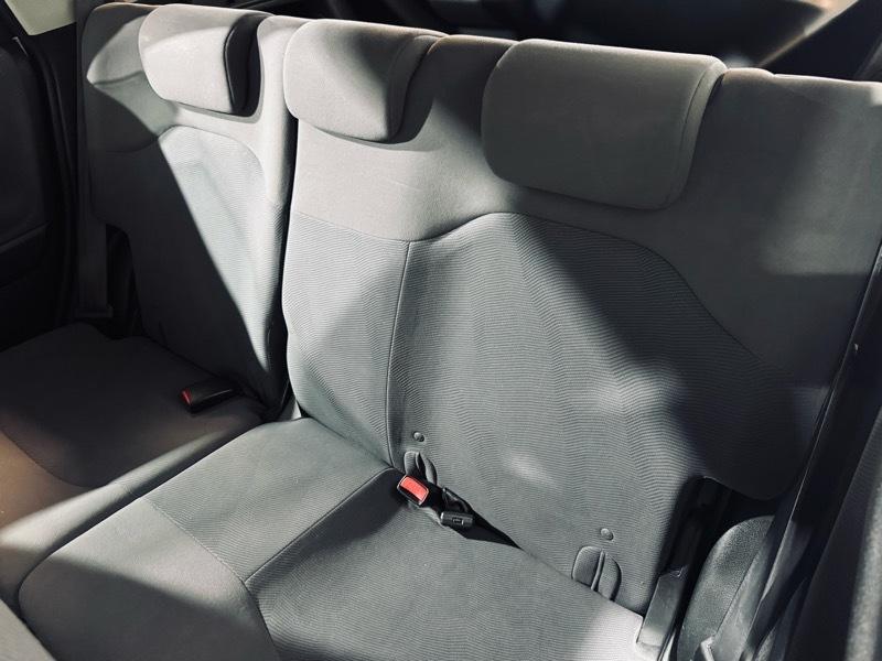 Honda Fit 5-Speed AT 2010