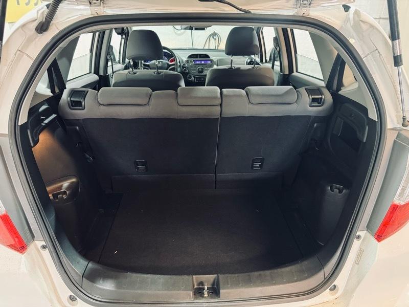 Honda Fit 5-Speed AT 2010