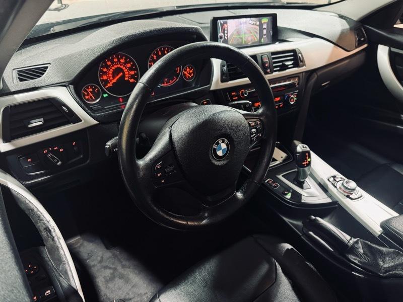 BMW 3-Series 328i xDrive Sedan 2013