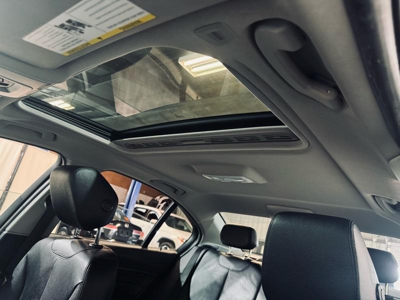 BMW 3-Series 328i xDrive Sedan 2013