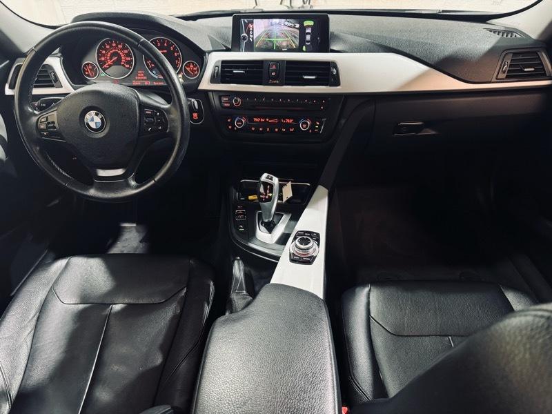 BMW 3-Series 328i xDrive Sedan 2013