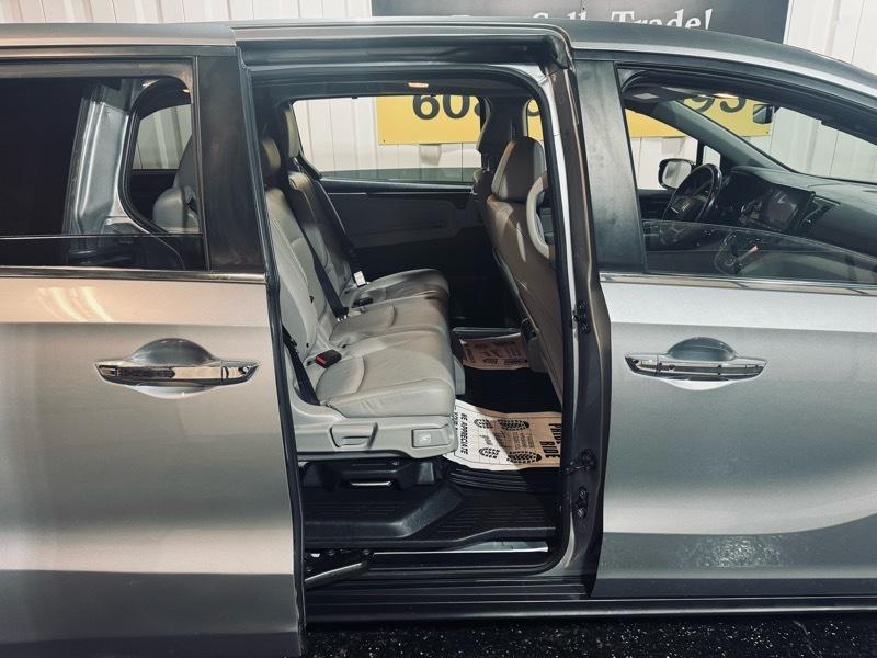 Honda Odyssey EX-L w/ DVD 2020