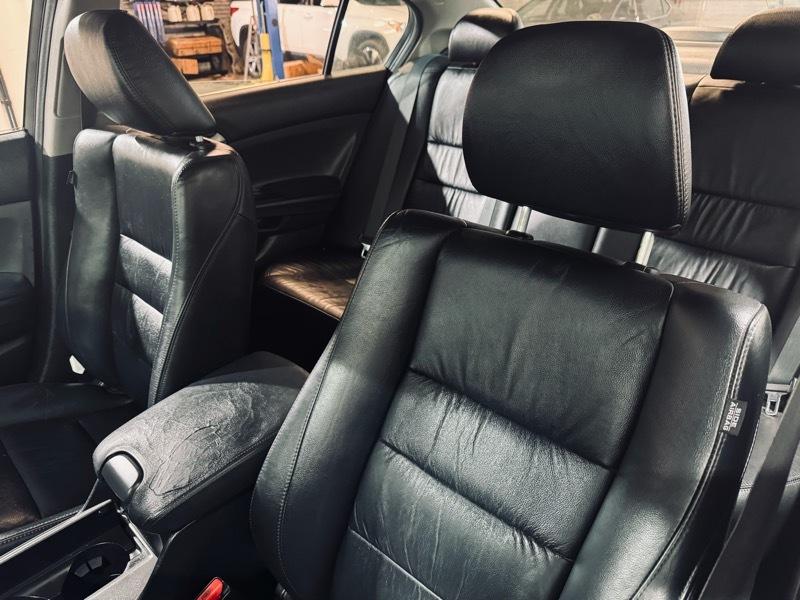 Honda Accord SE 2011