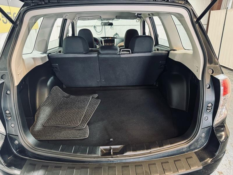 Subaru Forester 2.5X 2010