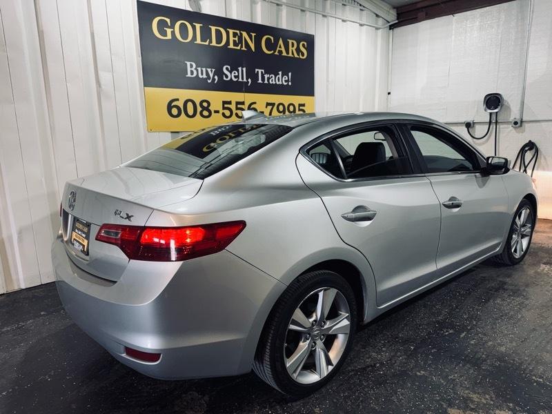 Acura ILX 5-Spd AT w/ Technology Package 2013