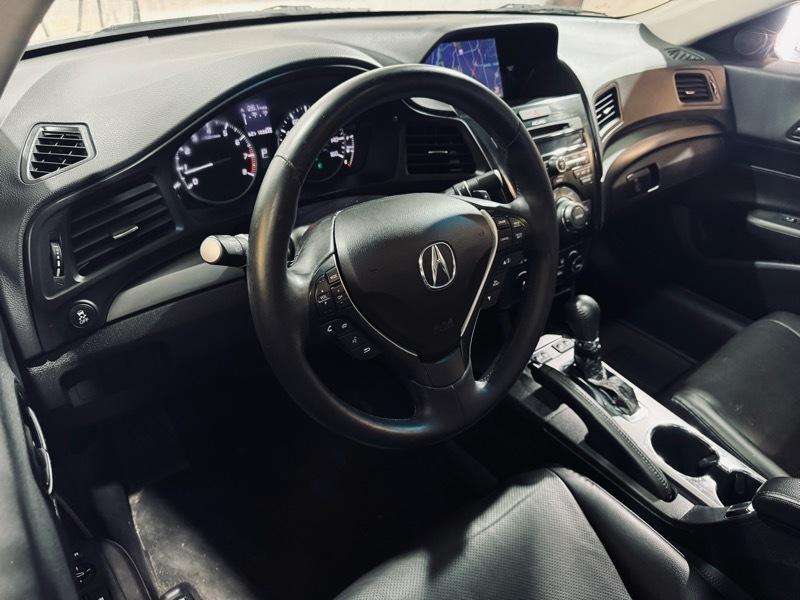 Acura ILX 5-Spd AT w/ Technology Package 2013