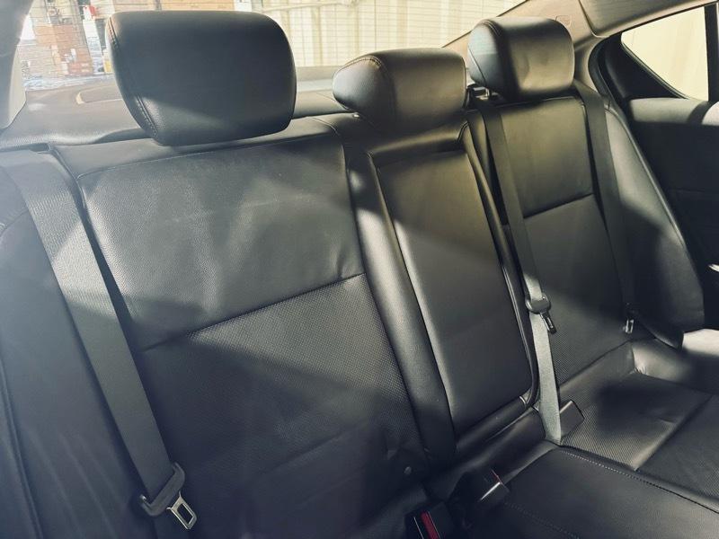 Acura ILX 5-Spd AT w/ Technology Package 2013