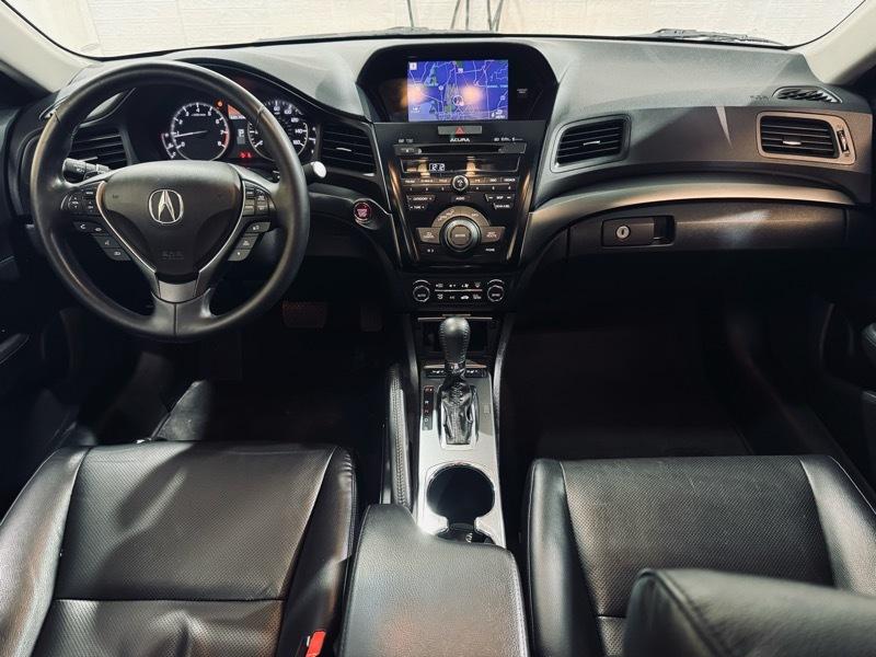 Acura ILX 5-Spd AT w/ Technology Package 2013