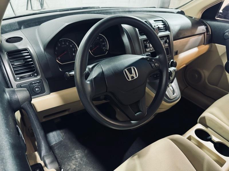Honda CR-V LX 2011
