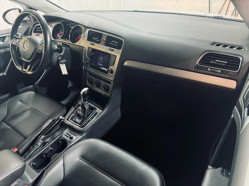 Volkswagen Golf  2015