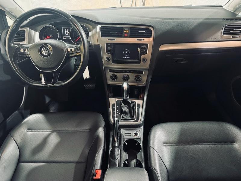 Volkswagen Golf  2015