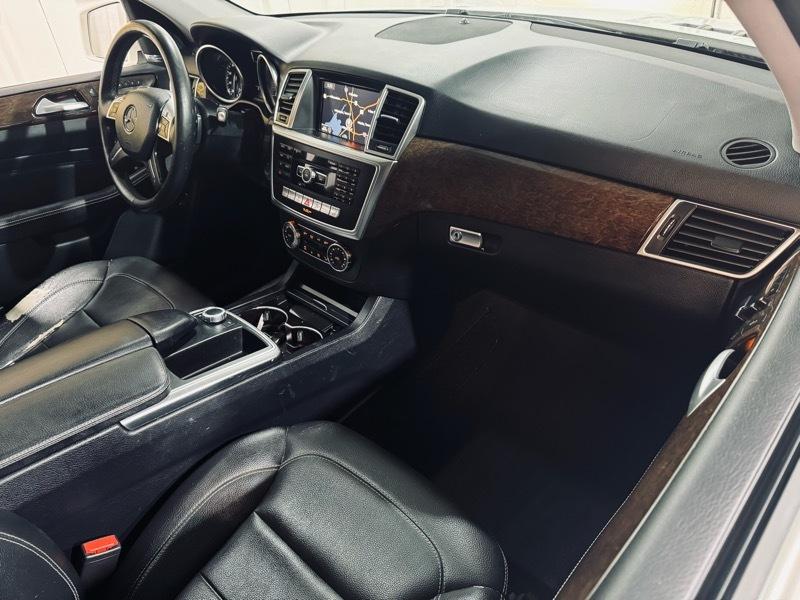Mercedes-Benz M-Class ML350 4MATIC 2012