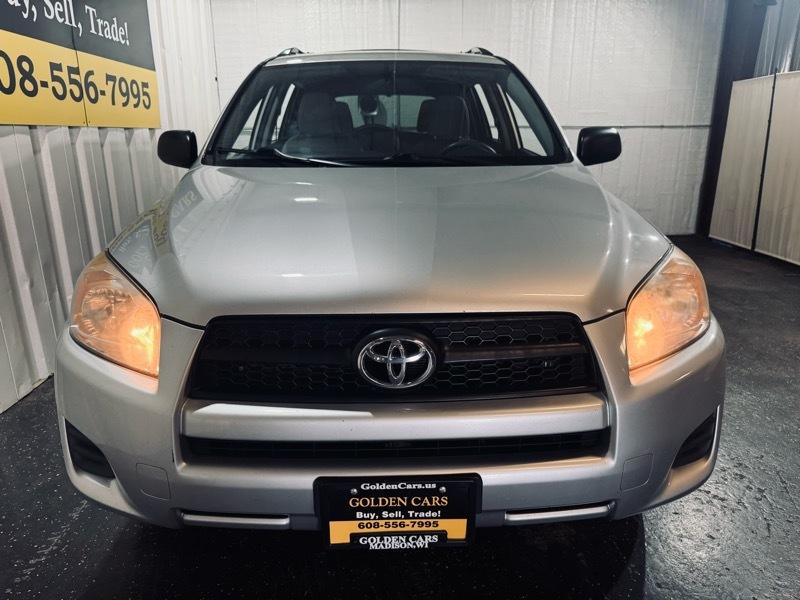 Toyota RAV4 Base 2012