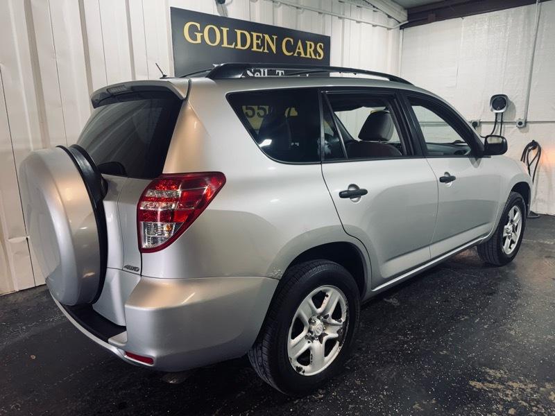 Toyota RAV4 Base 2012