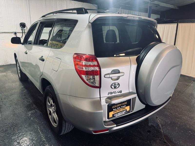Toyota RAV4 Base 2012