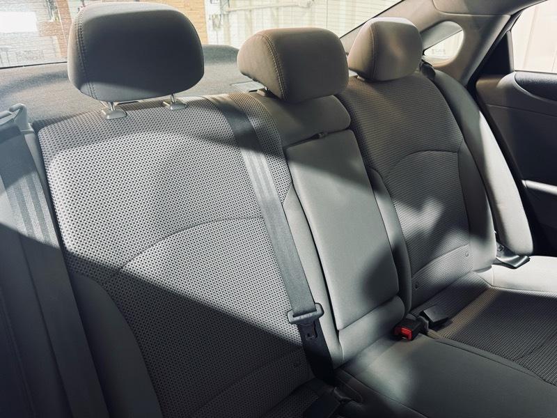 Hyundai Sonata GLS Manual 2012
