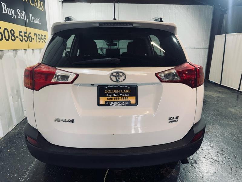 Toyota RAV4 XLE AWD 2013