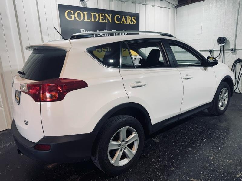 Toyota RAV4 XLE AWD 2013