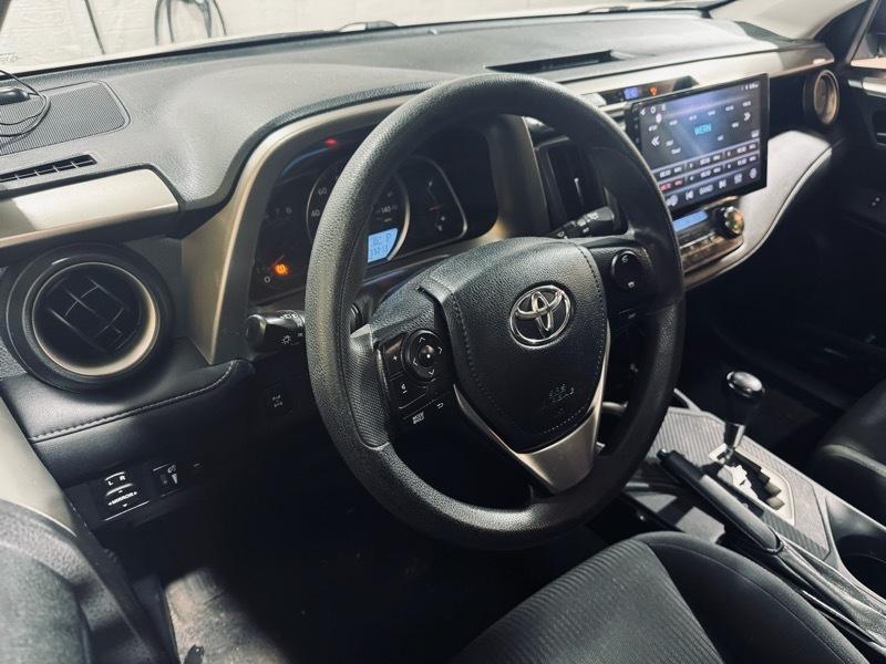 Toyota RAV4 XLE AWD 2013