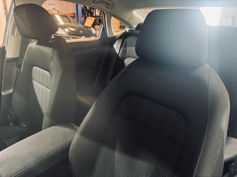 Honda Civic LX Sedan CVT 2025
