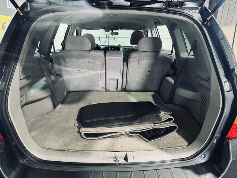 Toyota Highlander Base 2008