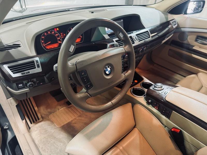 BMW 7-Series 750i 2006