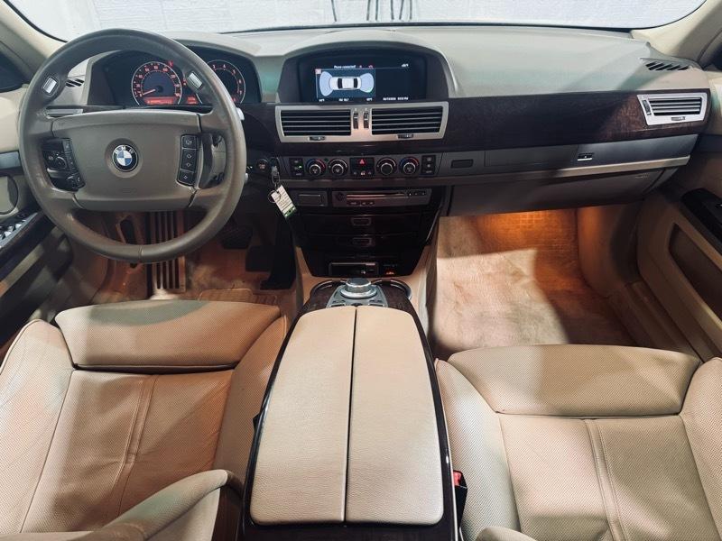 BMW 7-Series 750i 2006