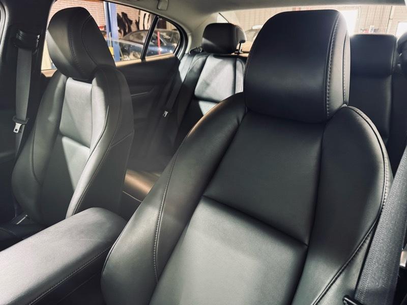 Mazda MAZDA3 Select 2024