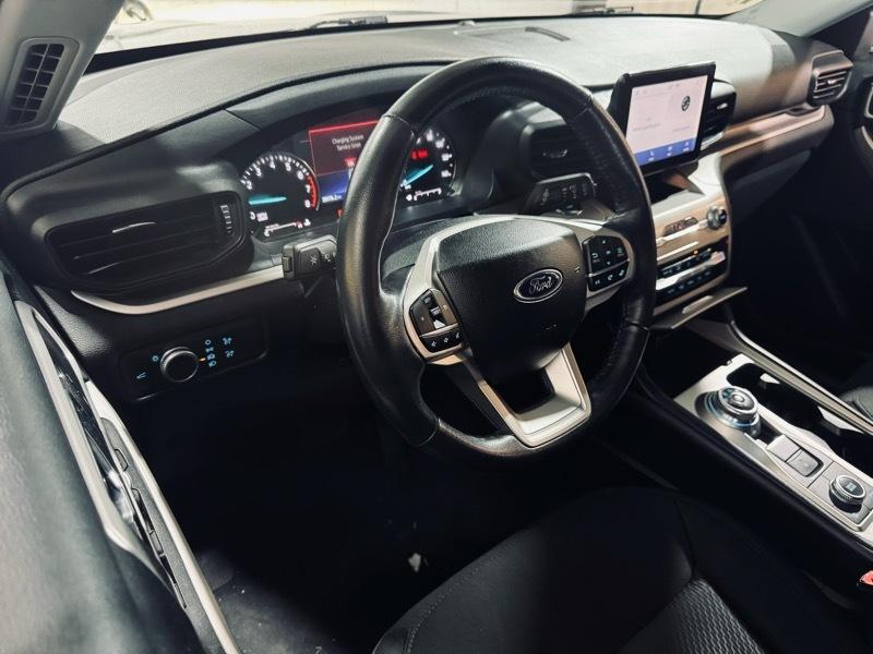 Ford Explorer XLT 2022