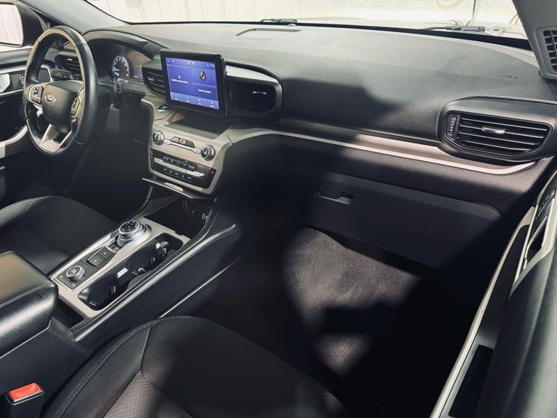 Ford Explorer XLT 2022