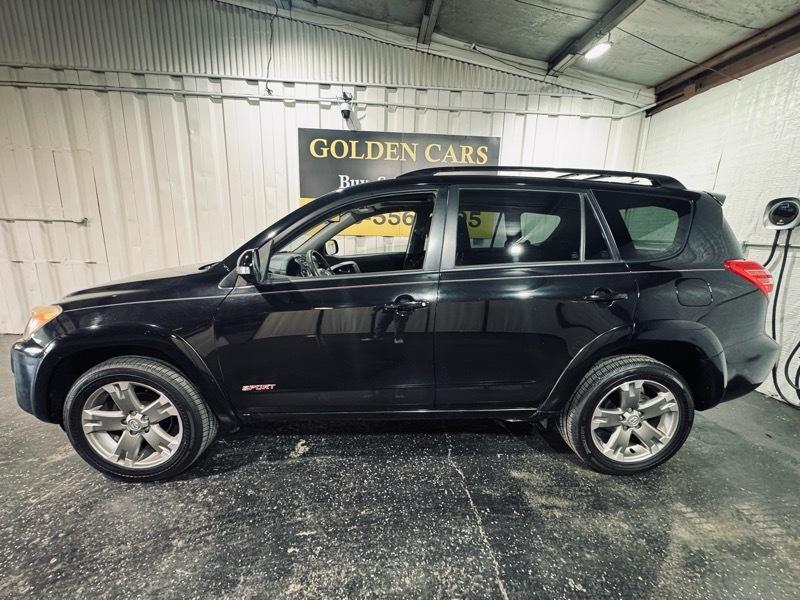 Toyota RAV4  2010