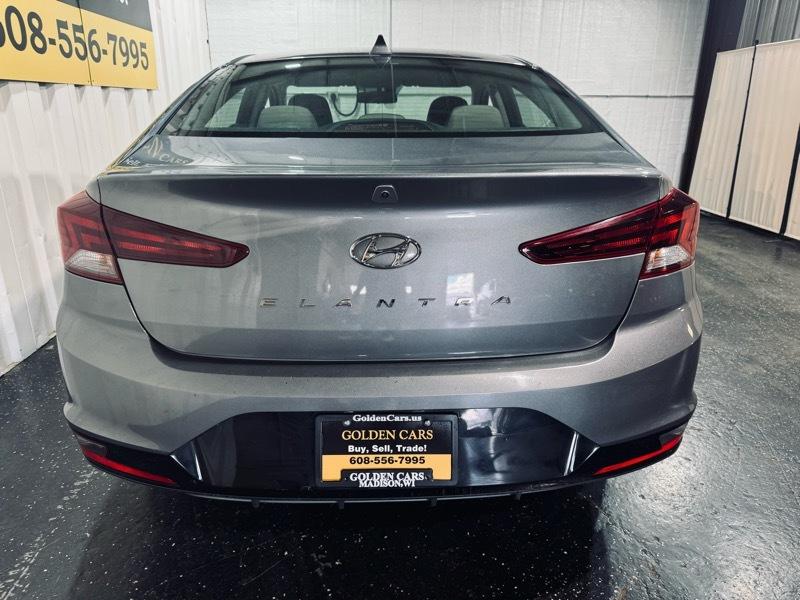 Hyundai Elantra SEL 2019