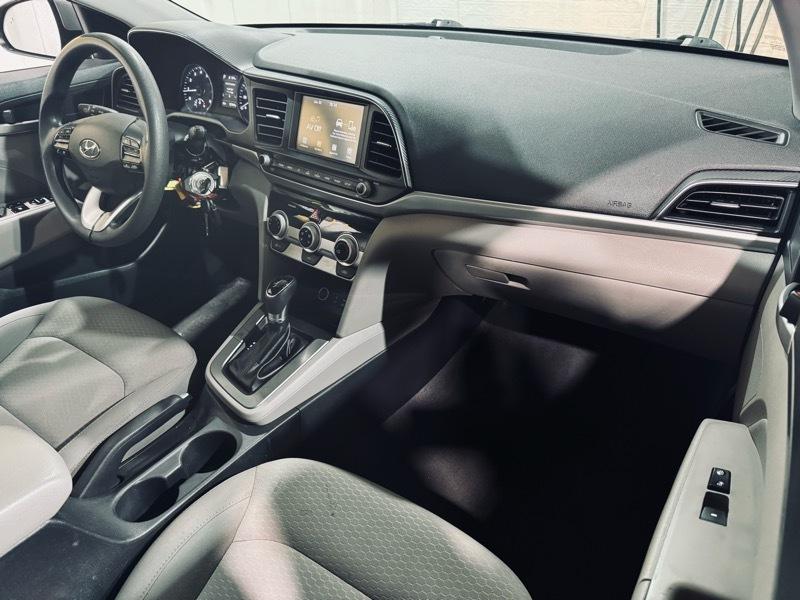 Hyundai Elantra SEL 2019