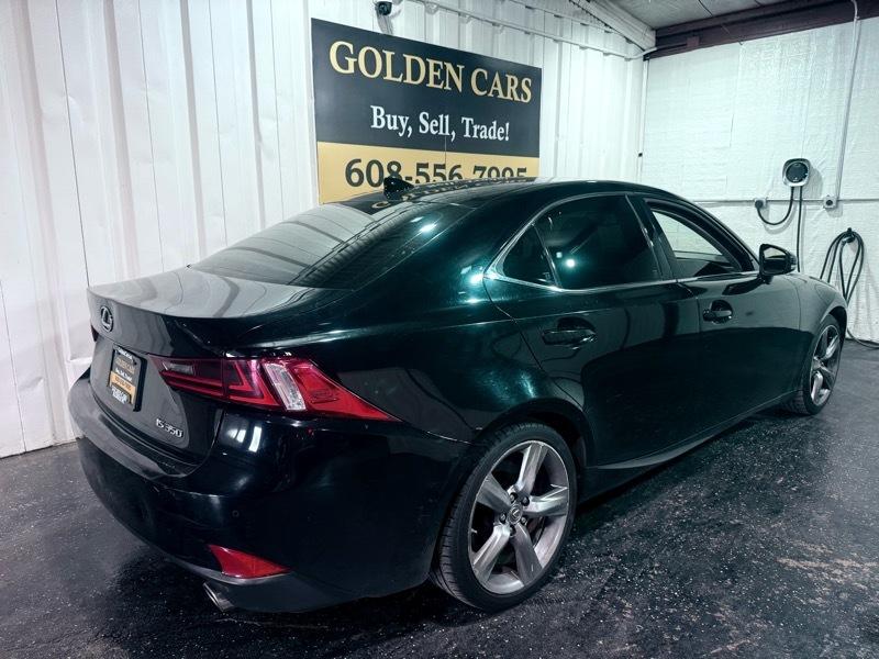 Lexus IS  2015