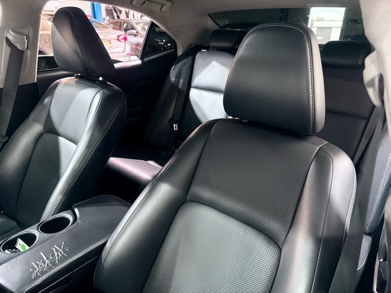 Lexus IS  2015