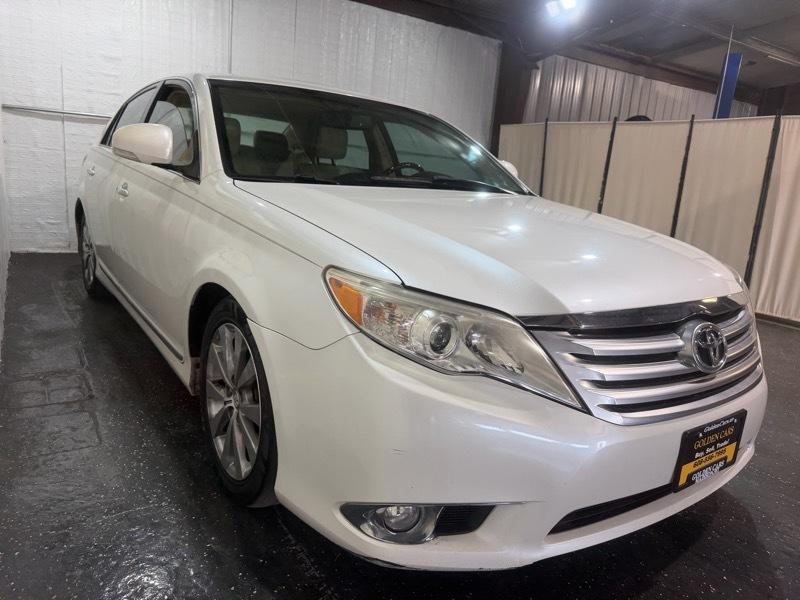 Toyota Avalon Base 2012