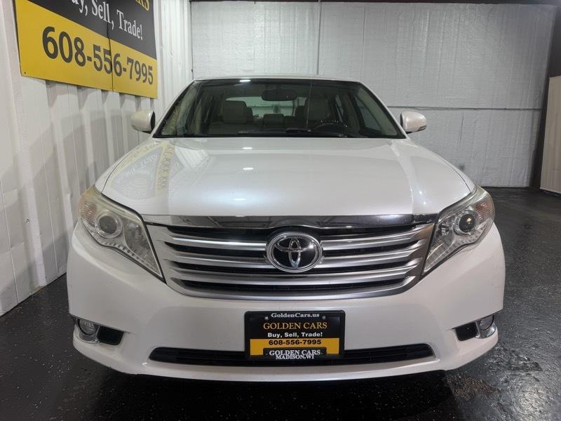 Toyota Avalon Base 2012